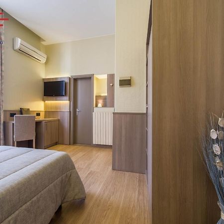 Hotel Est Piombino Luaran gambar