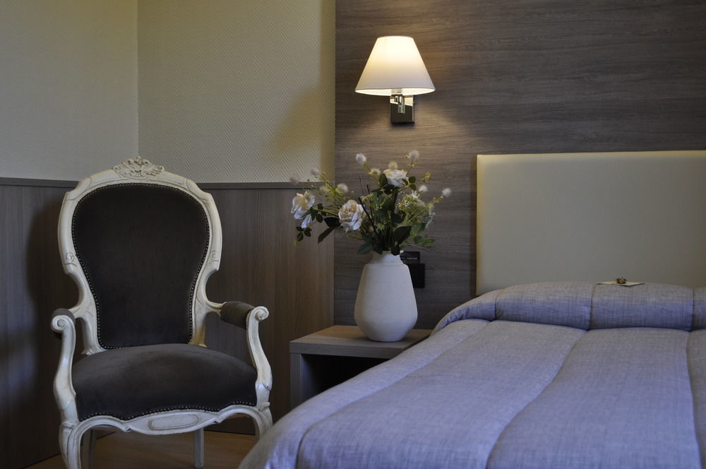 Hotel Est Piombino Luaran gambar