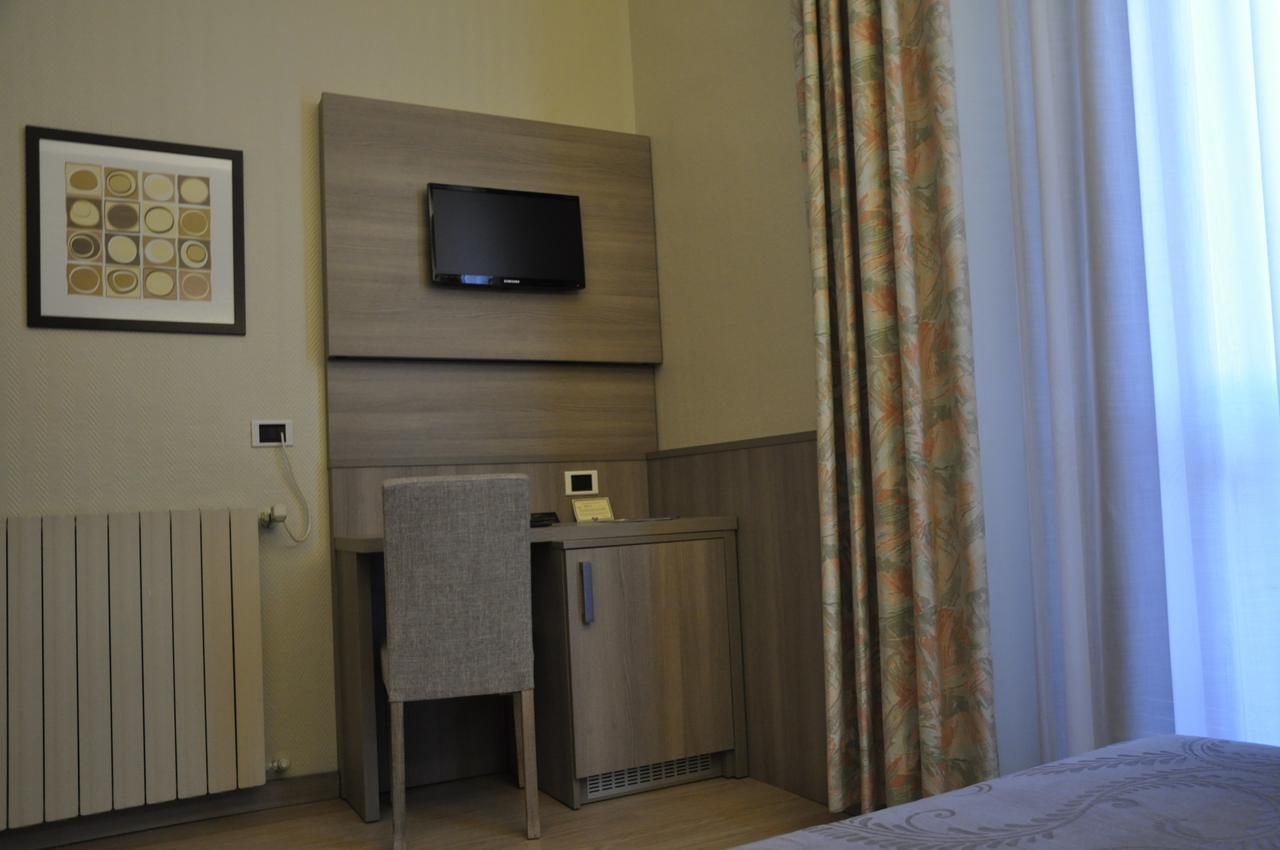 Hotel Est Piombino Luaran gambar