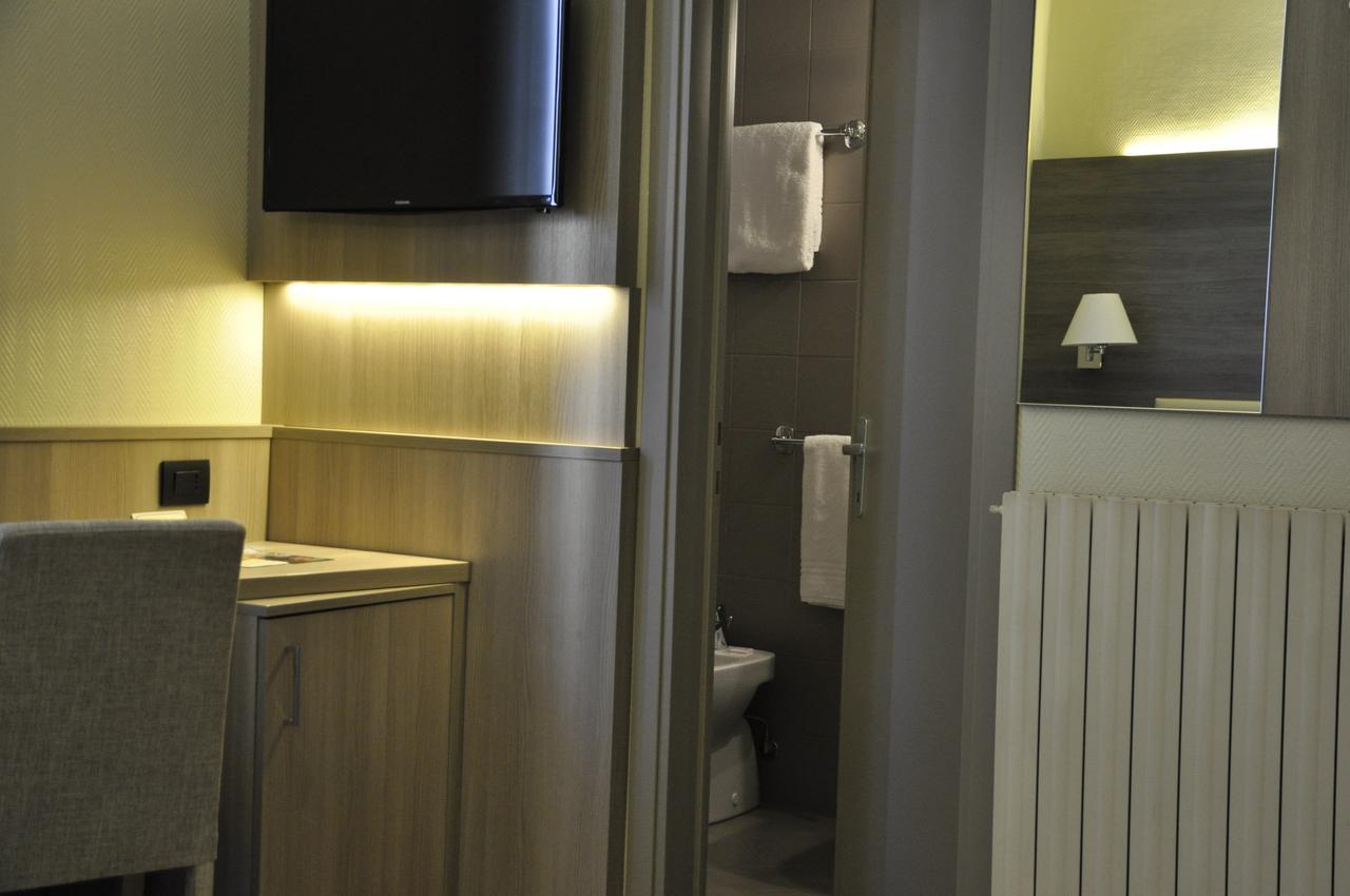 Hotel Est Piombino Luaran gambar
